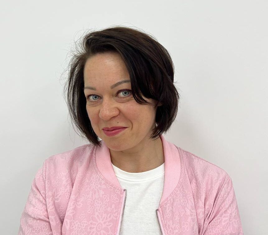 Лугова Аліна